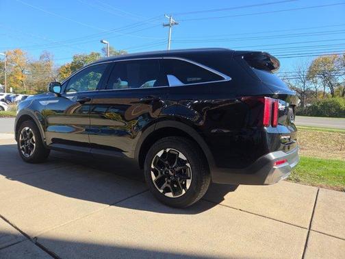 2024 Kia Sorento S