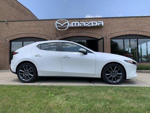 2024 Mazda Mazda3 FWD w/Preferred Package
