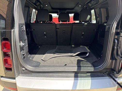 Pangea Green 2025 Land Rover Defender P300