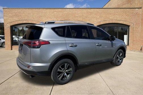 Silver Sky Metallic 2016 Toyota RAV4 XLE
