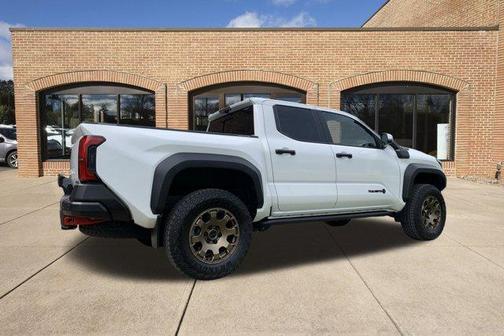 2024 Toyota Tacoma Hybrid Trailhunter