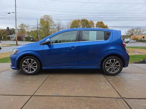 2017 Chevrolet Sonic LT