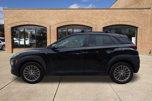 2021 Hyundai KONA SEL