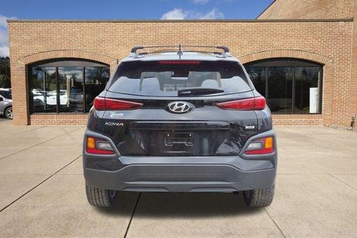 2021 Hyundai KONA SEL