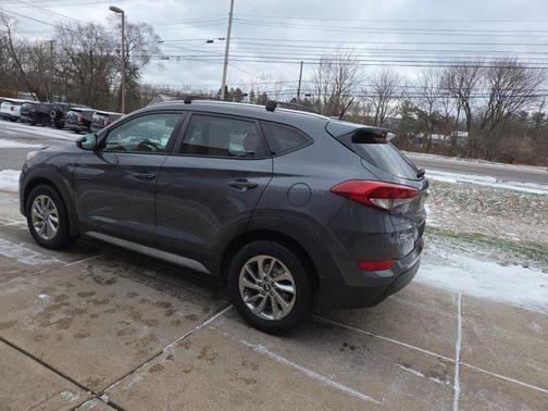 2017 Hyundai TUCSON SE