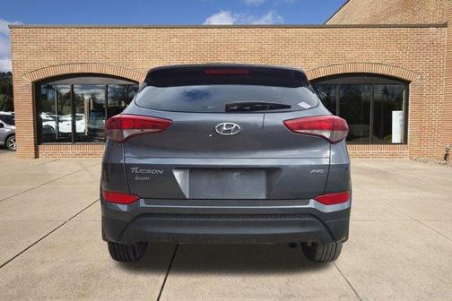2017 Hyundai TUCSON SE