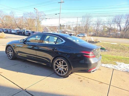 2025 Genesis G70 2.5T