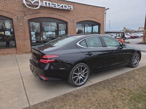 2025 Genesis G70 2.5T
