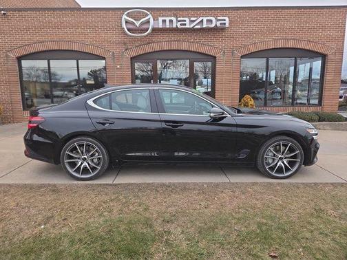 2025 Genesis G70 2.5T