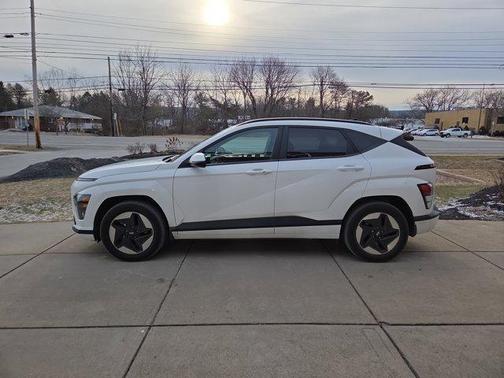 2024 Hyundai KONA EV SEL