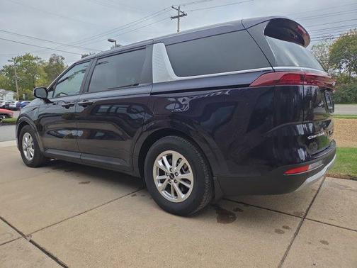 2022 Kia Carnival LXS