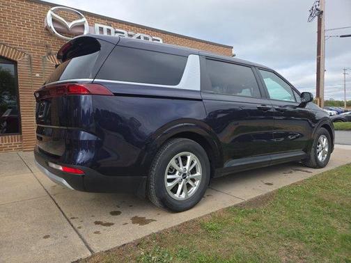 2022 Kia Carnival LXS