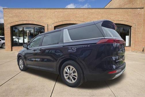 2022 Kia Carnival LXS