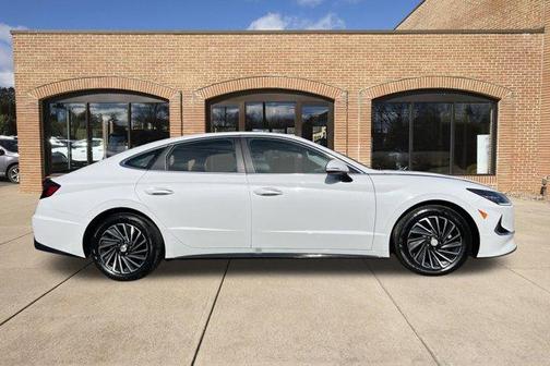 2023 Hyundai SONATA Hybrid SEL