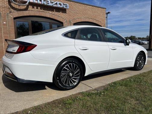 2023 Hyundai SONATA Hybrid SEL