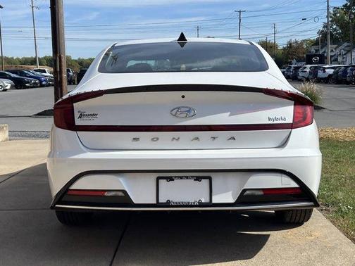 2023 Hyundai SONATA Hybrid SEL