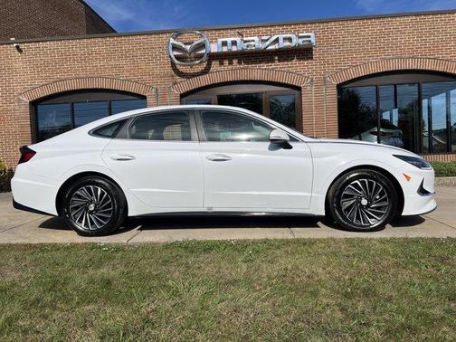 2023 Hyundai SONATA Hybrid SEL