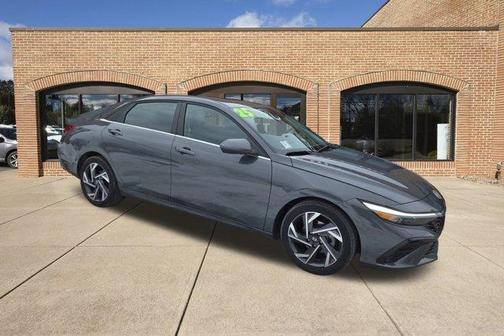 2025 Hyundai ELANTRA SEL Convenience