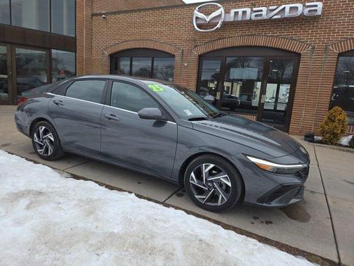 2025 Hyundai ELANTRA SEL Convenience