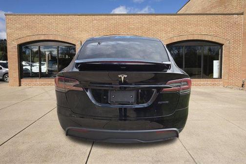 2022 Tesla Model X Base