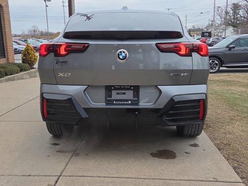 2025 BMW X2 xDrive28i