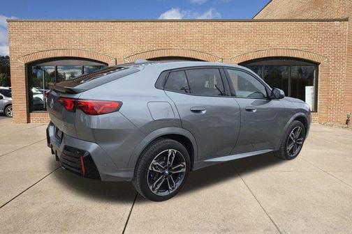 2025 BMW X2 xDrive28i