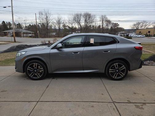 2025 BMW X2 xDrive28i