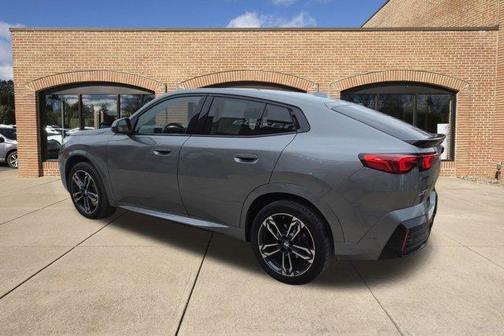 2025 BMW X2 xDrive28i