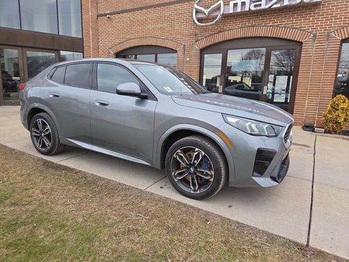 2025 BMW X2 xDrive28i