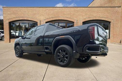 2024 GMC Sierra 2500 AT4