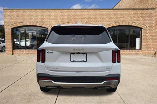 2024 Kia Sorento S