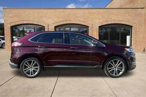 2019 Ford Edge Titanium