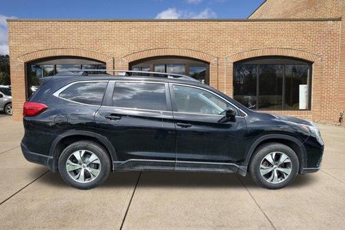 Crystal Black Silica 2021 Subaru Ascent Premium 7-Passenger