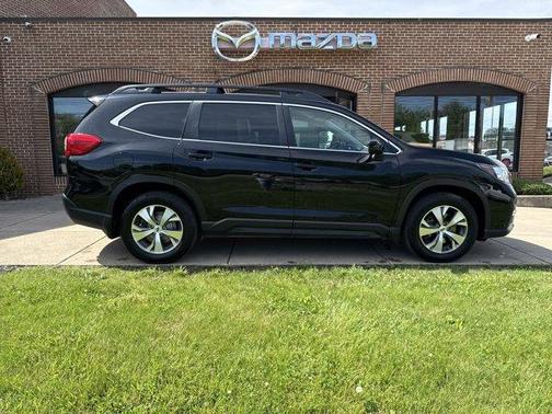 Crystal Black Silica 2021 Subaru Ascent Premium 7-Passenger