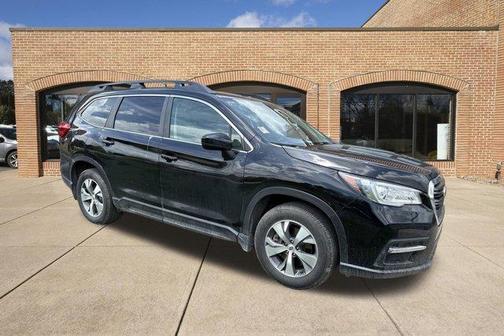 Crystal Black Silica 2021 Subaru Ascent Premium 7-Passenger
