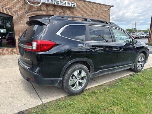 Crystal Black Silica 2021 Subaru Ascent Premium 7-Passenger