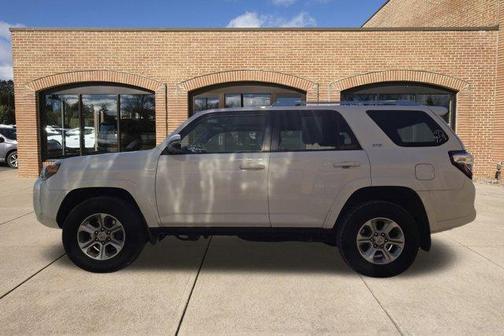2017 Toyota 4Runner SR5