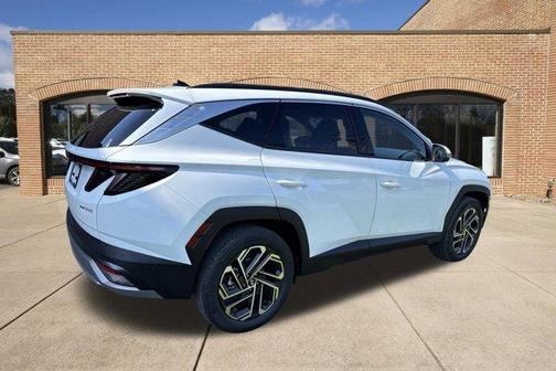 Pearl 2026 Hyundai TUCSON Hybrid Limited