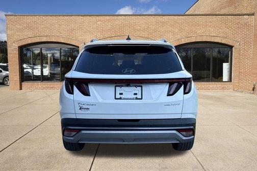 Pearl 2026 Hyundai TUCSON Hybrid Limited