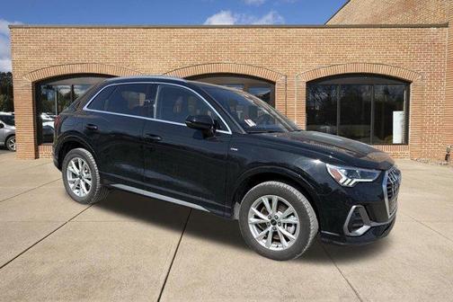 2025 Audi Q3 45 S line Premium