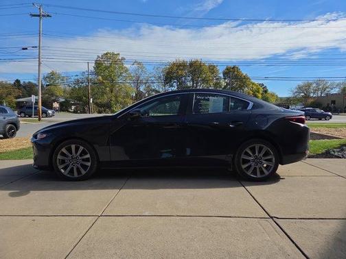 2024 Mazda Mazda3 FWD w/Preferred Package