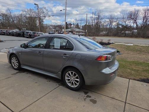 2016 Mitsubishi Lancer ES