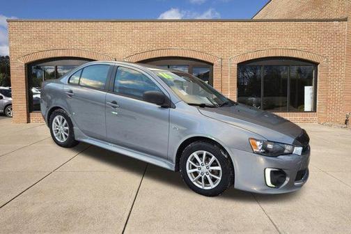 2016 Mitsubishi Lancer ES