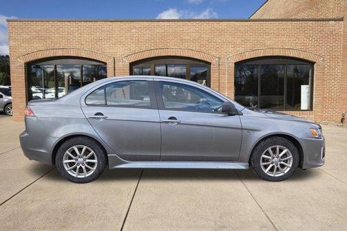 2016 Mitsubishi Lancer ES