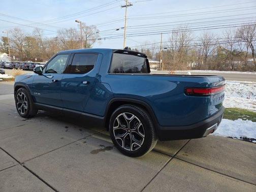 2023 Rivian R1T Adventure Package