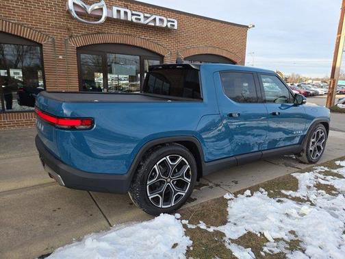 2023 Rivian R1T Adventure Package