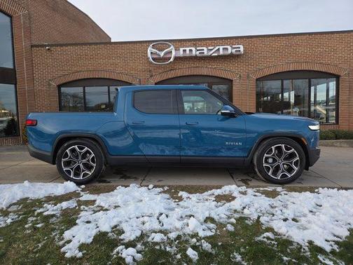 2023 Rivian R1T Adventure Package