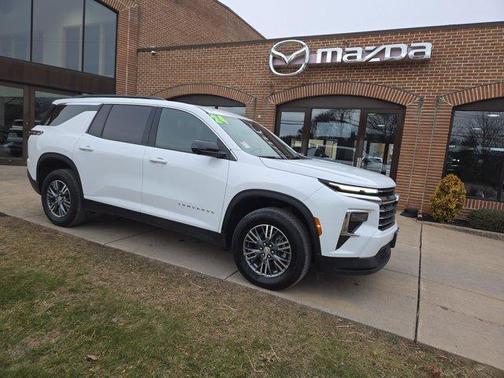 2024 Chevrolet Traverse LT