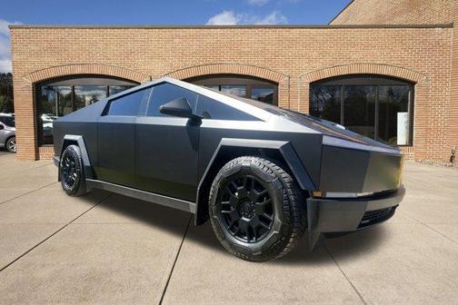 2024 Tesla Cybertruck Cyberbeast