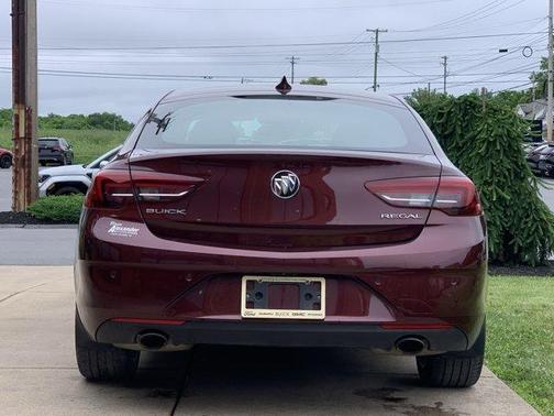 2018 Buick Regal Sportback Essence